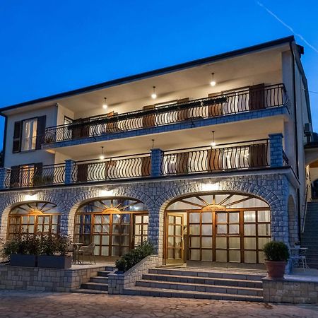 Villa Klaric Ловран Екстериор снимка
