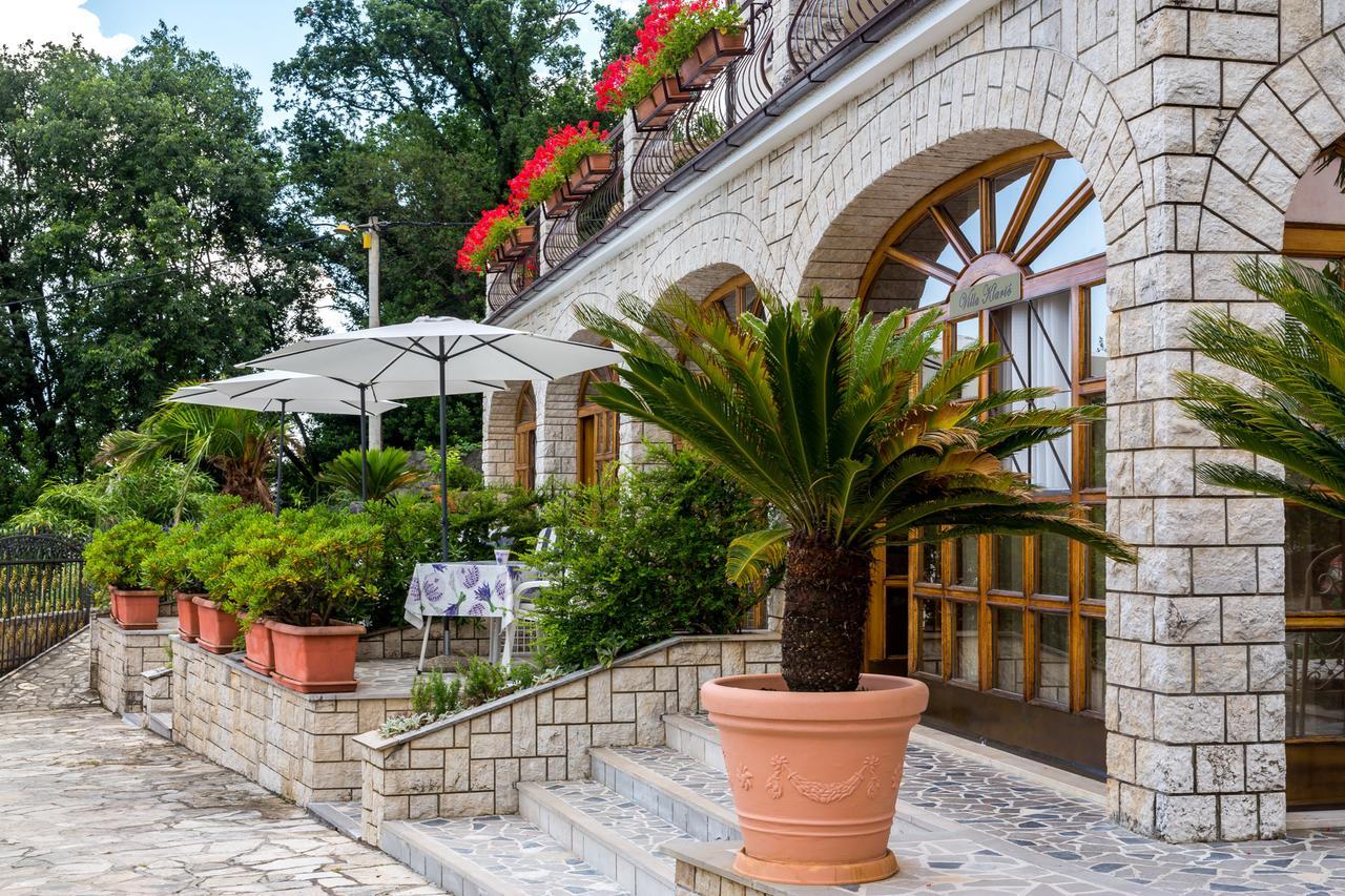 Villa Klaric Ловран Екстериор снимка